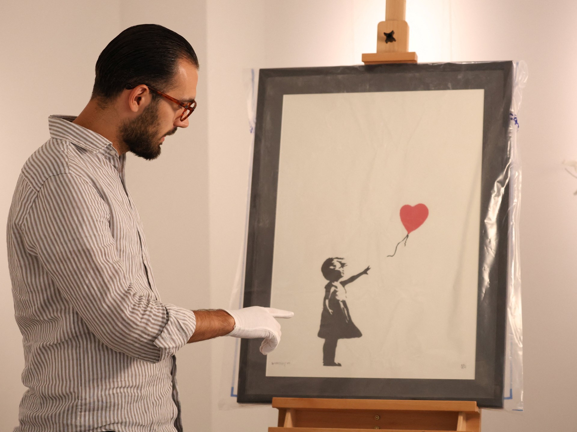 Man jailed for ‘smash and grab’ theft of Banksy’s Girl with Balloon print  - Grenada Chronicle – Daily